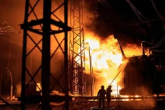 Hơn 800.000 người Ukraine mất điện, thiếu sưởi sau đợt tập kích của Nga