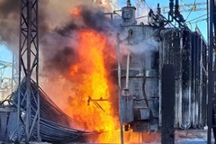 Không kích làm gián đoạn nguồn điện và hệ thống sưởi tại nhiều thành phố Ukraine