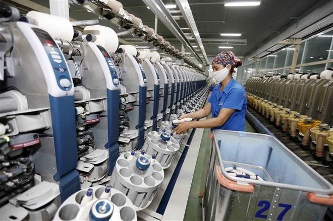Hàng Việt đối mặt thách thức mới: Yêu cầu không minh bạch cản trở phát triển