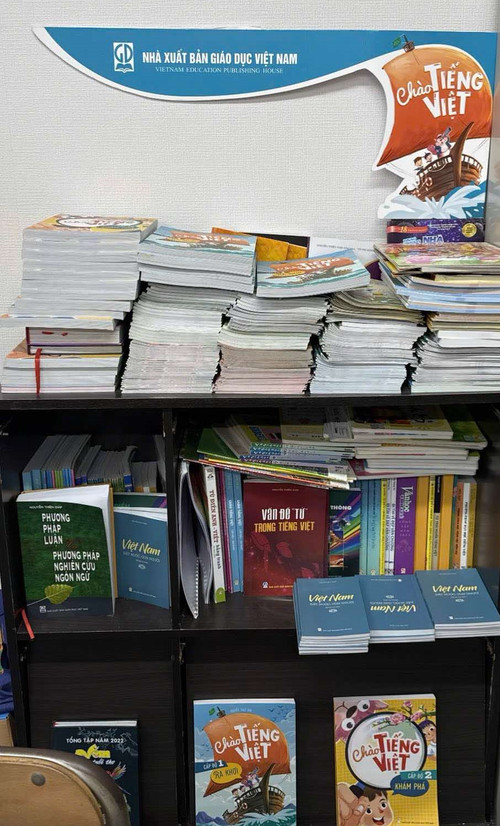 vnp_tu sach tieng viet o nhat ban.jpg