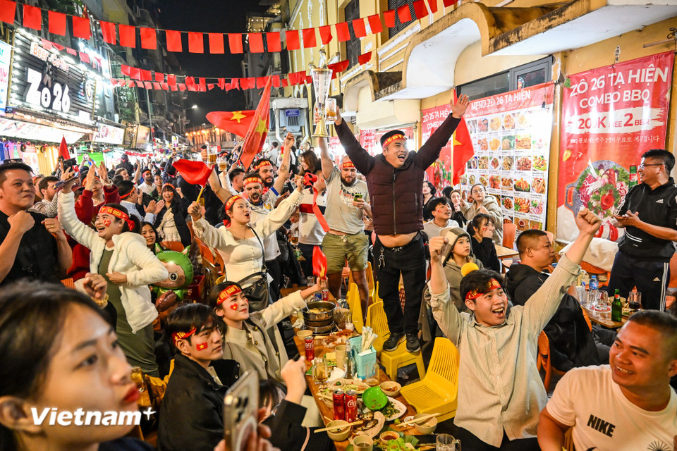 Tuyển Việt Nam đã xuất sắc đánh bại Thái Lan với tỉ số 3-2 (tổng tỷ số sau hai lượt trận là 5-3), đăng quang ASEAN Cup 2024 đầy xứng đáng. (Ảnh: Minh Sơn/Vietnam+)