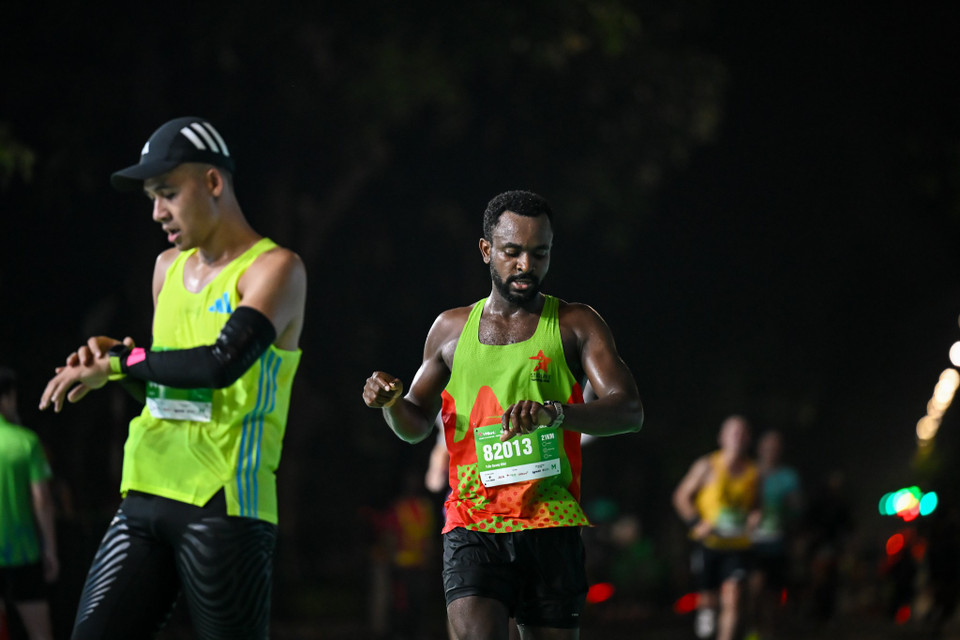 Giải chạy cũng thu hút các vận động viên quốc tế tham dự. (Ảnh: Minh Sơn/Vietnam+)