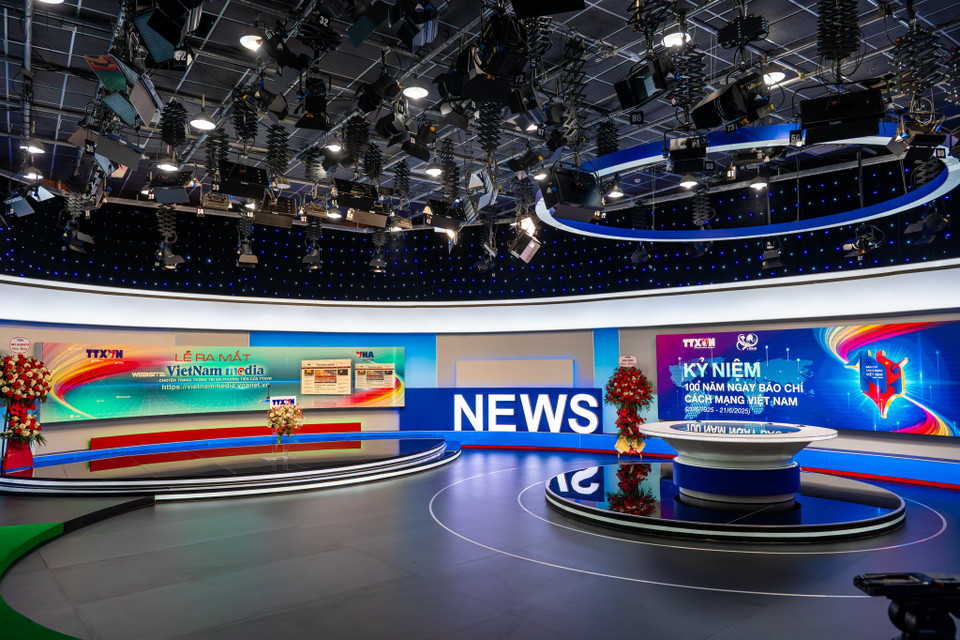 Sáng 20/6 tại Hà Nội, Trung tâm Nội dung số và Truyền thông (Thông tấn xã Việt Nam) đã chính thức ra mắt Chuyên trang Thông tin Đa phương tiện tại địa chỉ: vietnammedia.vnanet.vn. Đây là một dấu mốc quan trọng trong hành trình chuyển đổi số và hiện đại hóa hoạt động báo chí của cơ quan thông tấn quốc gia. (Ảnh: Minh Sơn/Vietnam+)