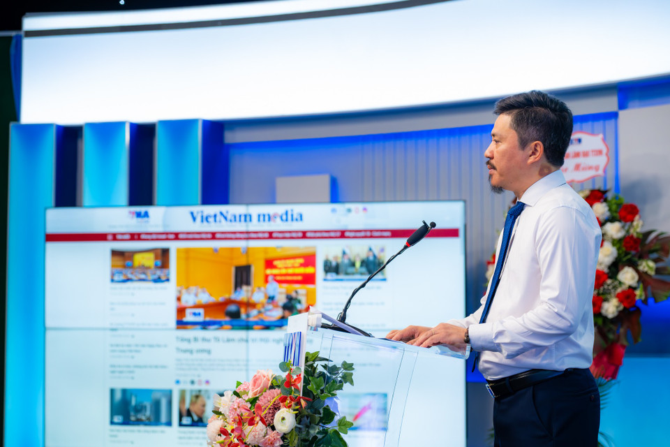 Ông Thành cũng cho biết, việc ra mắt Chuyên trang không chỉ là một sự kiện công nghệ, không chỉ là một sự kiện truyền thống - đây là một tuyên bố về tinh thần sẵn sàng đổi mới, là lời khẳng định về trách nhiệm của người làm báo trước yêu cầu của thời đại số. (Ảnh: Minh Sơn/Vietnam+)