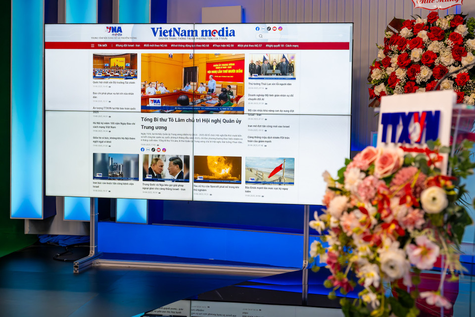 Đặc biệt, vietnammedia.vnanet.vn không chỉ là nơi truyền tải thông tin, mà còn là biểu tượng của tinh thần đổi mới tư duy làm báo, đổi mới mô hình truyền thống và đổi mới cách lan tỏa thông tin. Chuyên trang là một phần quan trọng trong chiến lược kiến tạo hệ sinh thái số toàn diện của Thông tấn xã Việt Nam. (Ảnh: Minh Sơn/Vietnam+)