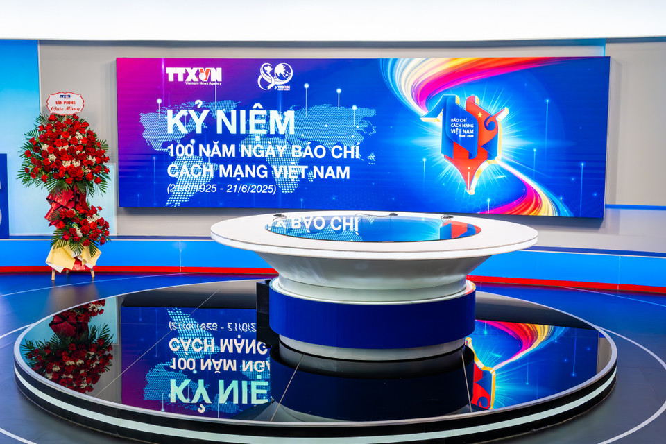 Chuyên trang hướng đến xây dựng một nền tảng thông tin đa phương tiện chuẩn mực, nơi công chúng có thể tiếp cận thông tin chính thống về các lĩnh vực chính trị, kinh tế, xã hội, quốc tế… dưới nhiều hình thức hiện đại như video, đồ họa, podcast, tọa đàm và phim tài liệu. (Ảnh: Minh Sơn/Vietnam+)