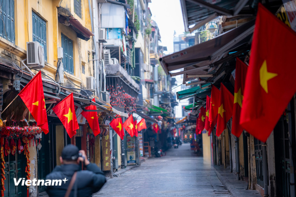 Góc phố Tạ Hiện - Lương Ngọc Quyến ngày thường vốn đông đúc, nhộn nhịp nay thật yên bình. (Ảnh: Minh Sơn/Vietnam+)