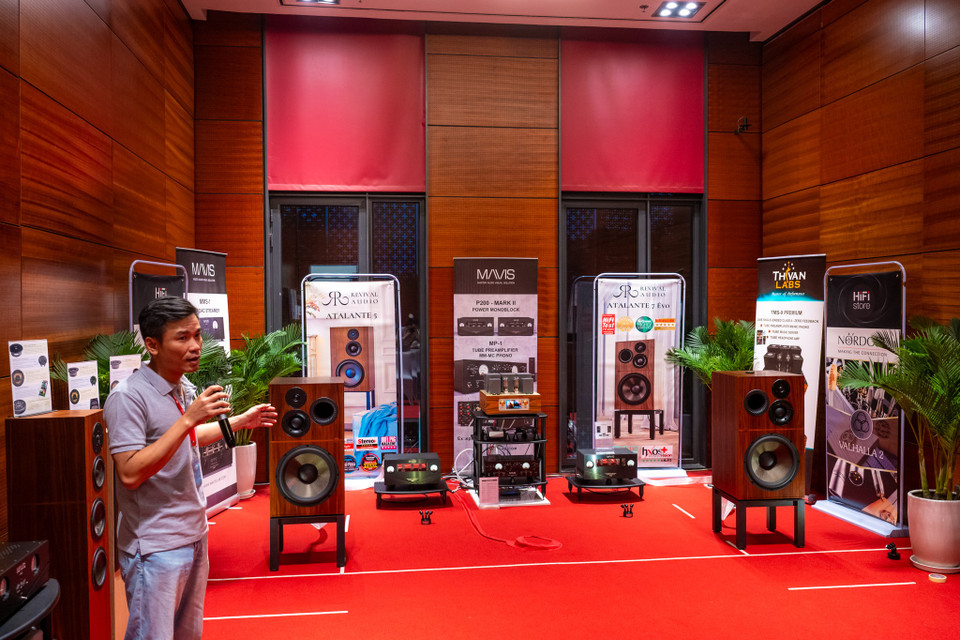 Triển lãm Thiết bị Nghe nhìn - AVSHOW lần thứ 25 chính thức diễn ra từ 13-15/12/2025. Sự kiện năm nay quy tụ các sản phẩm nghe nhìn từ bình dân đến cao cấp trong 28 phòng và khu trưng bày. (Ảnh: Minh Sơn/Vietnam+)