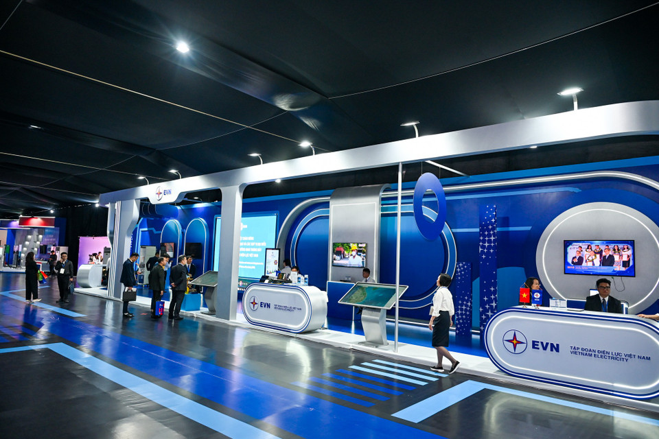 Công ước gồm 9 chương, 71 điều, là kết quả của gần 5 năm thương lượng liên tục và kéo dài giữa các quốc gia thành viên, nhằm xây dựng một khuôn khổ pháp lý đa phương toàn diện để đấu tranh với tội phạm trên không gian mạng. (Ảnh: Minh Sơn/Vietnam+)