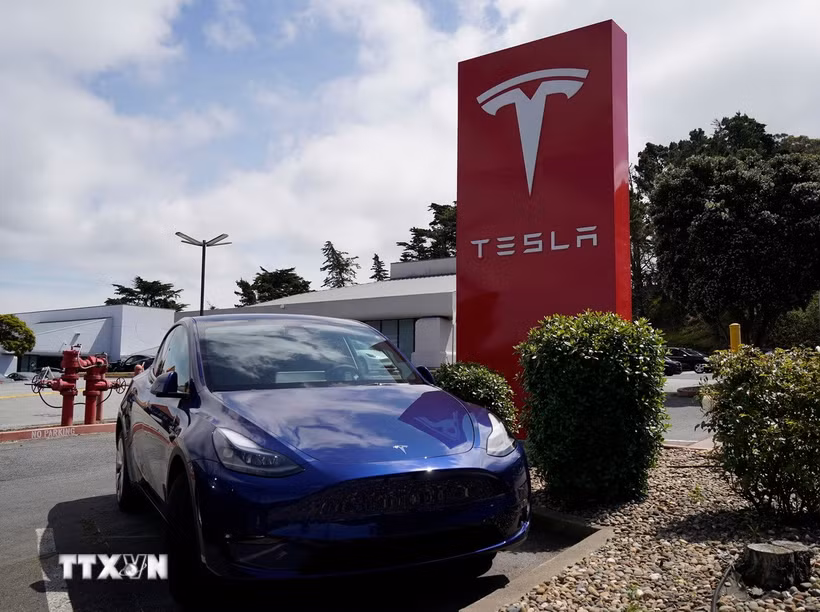 Đại lý của Tesla ở California, Mỹ. Ảnh: THX/TTXVN
