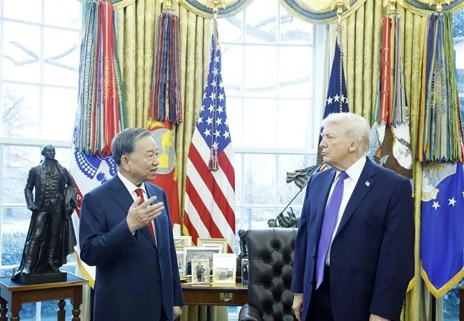Tổng Bí thư Tô Lâm gặp Tổng thống Hoa Kỳ Donald Trump. (Ảnh: Thống Nhất/TTXVN)