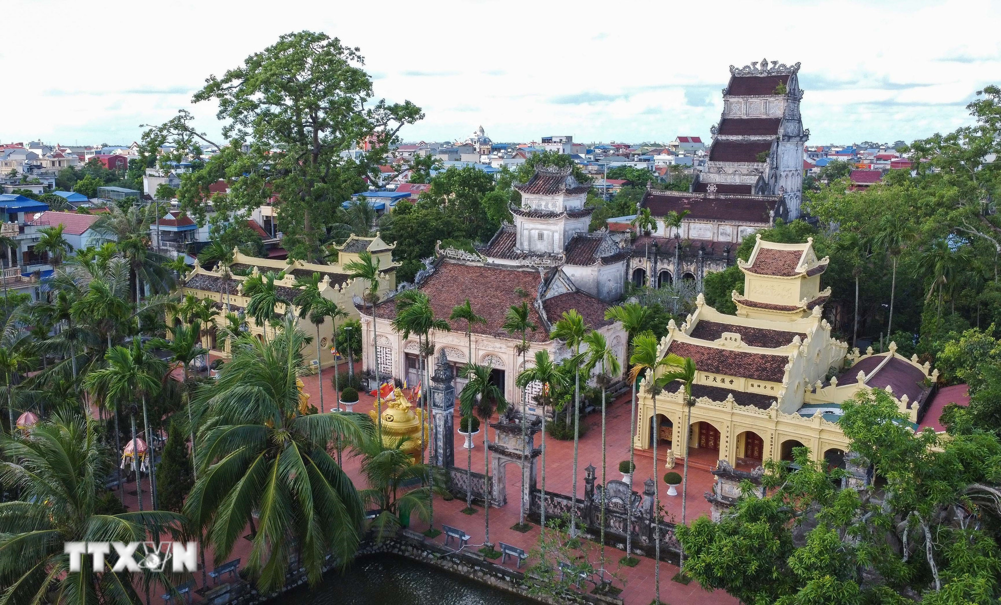 Co Le Pagoda in Co Le Commune (Ninh Binh). (Photo: Cong Luat/VNA) ttxvn-bao-ton-va-phat-huy-gia-tri-van-hoa-tai-di-tich-quoc-gia-dac-biet-chua-co-le-ninh-binh-8277616-2.jpg