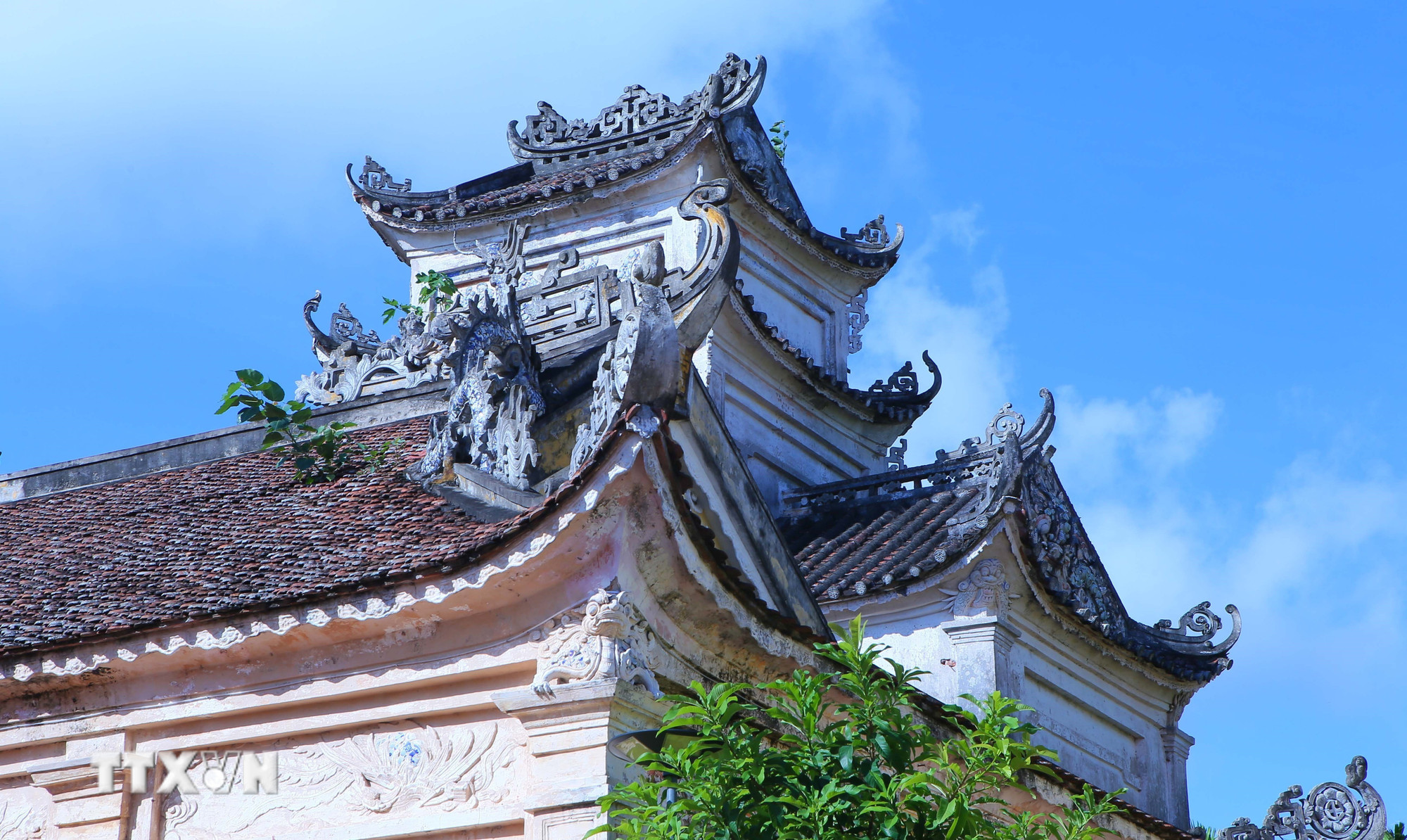 Co Le Pagoda was built in the ttxvn-bao-ton-va-phat-huy-gia-tri-van-hoa-tai-di-tich-quoc-gia-dac-biet-chua-co-le-ninh-binh-8277616-1.jpg