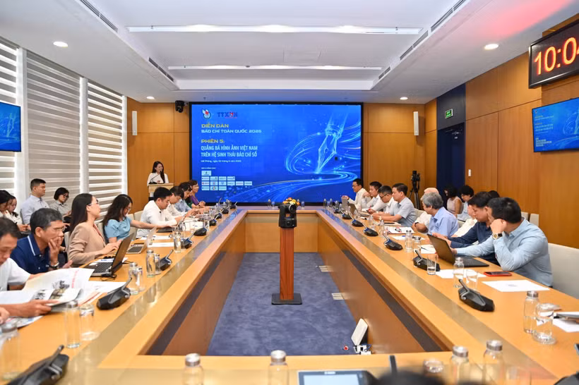 Quang cảnh tọa đàm. (Ảnh: Nam Nguyễn)