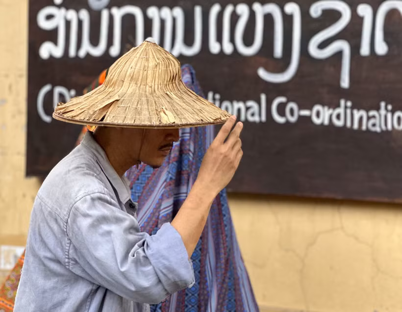 Diễn viên Hứa Vĩ Văn thực hiện nhiều cảnh hành động, thoại bằng 4 thứ tiếng để vào vai chiến sỹ tình báo. (Ảnh: NSX) 