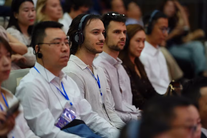 Hội thảo “Podcast: Đại lộ sáng tạo cho phát thanh trong kỷ nguyên số” thu hút nhiều chuyên gia và khách quốc tế. (Ảnh: CTV/Vietnam+)