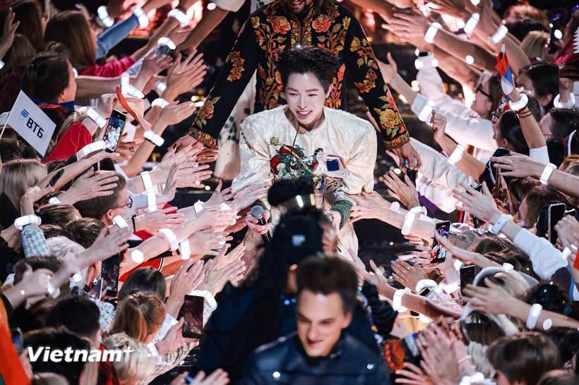 Giải Quán quân tại Cuộc thi Intervision tại Nga không chỉ là chiến thắng của riêng Đức Phúc mà còn là dấu mốc đáng nhớ của âm nhạc Việt trên bản đồ thế giới. (Ảnh: NVCC)