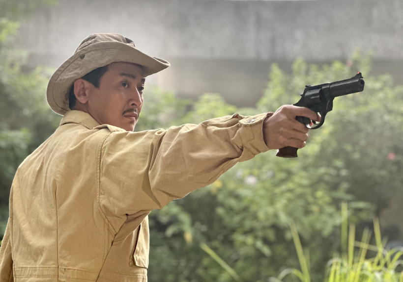 Bộ phim của Hứa Vĩ Văn tái hiện hành trình hoạt động bí mật đầy kiên trung, lặng lẽ của người chiến sỹ Công an Nhân dân trong kháng chiến chống Mỹ. (Ảnh: NSX)