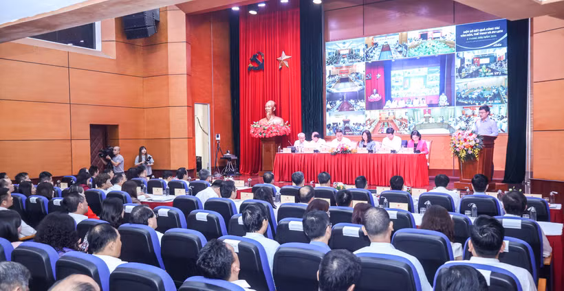 Hội nghị được tổ chức trực tiếp tại trụ sở Bộ Văn hóa, Thể thao và Du lịch và kết nối trực tuyến tới 34 điểm cầu tại các tỉnh, thành phố. (Ảnh: Tam Ninh)