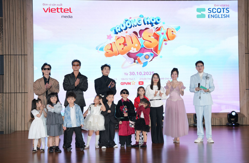 Với mô hình vừa học vừa chơi, “Trường học siêu sao” không chỉ là một show giải trí mà còn là hành trình giáo dục. (Ảnh: PV/Vietnam+)