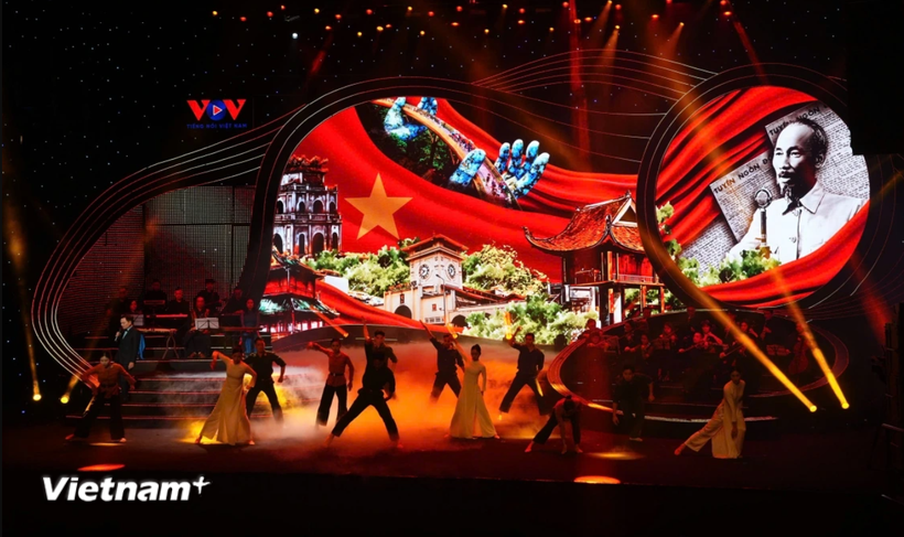 Chương trình nghệ thuật đặc biệt "Tầm nhìn mới-Kỷ nguyên mới" hướng tới Đại hội đại biểu toàn quốc lần thứ XIV của Đảng - sự kiện chính trị trọng đại của đất nước, mở ra giai đoạn phát triển mới. (Ảnh minh họa: CTV/Vietnam+)
