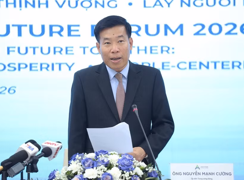 Ủy viên Trung ương Đảng, Phó Bí thư Thường trực Đảng ủy Bộ, Thứ trưởng Ngoại giao Nguyễn Mạnh Cường thông tin về Diễn đàn Tương lai ASEAN 2026. (Ảnh: Thành Long)