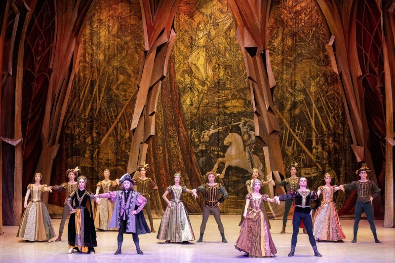 "Romeo và Juliet" được chuyển thể từ kiệt tác văn học của William Shakespeare và phần âm nhạc giàu kịch tính của Sergei Prokofiev. (Ảnh: BTC)