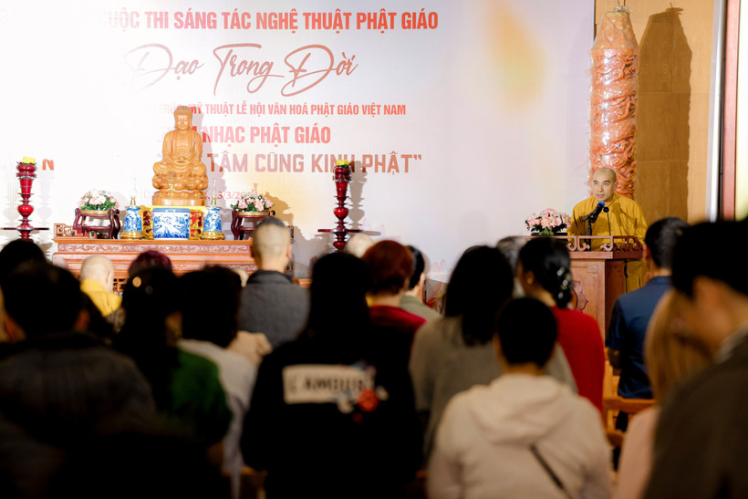 Ban Tổ chức chính thức công bố thể lệ cuộc thi sáng tác nghệ thuật Phật giáo "Sáng đạo trong đời 2026." (Ảnh: CTV/Vietnam+)