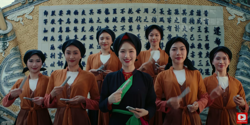 【写真】ホア・ミンジーと制作チームは、バクニン省の多くの文化遺産を新しい楽曲に取り入れた。（写真はインターネットから）