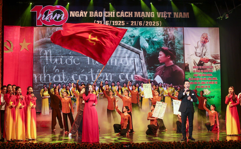 Văn học, nghệ thuật thời kỳ đổi mới đã có sự kế thừa và phát huy những thành tựu từ thời kỳ kháng chiến. (Ảnh: Nam Nguyễn/Vietnam+)