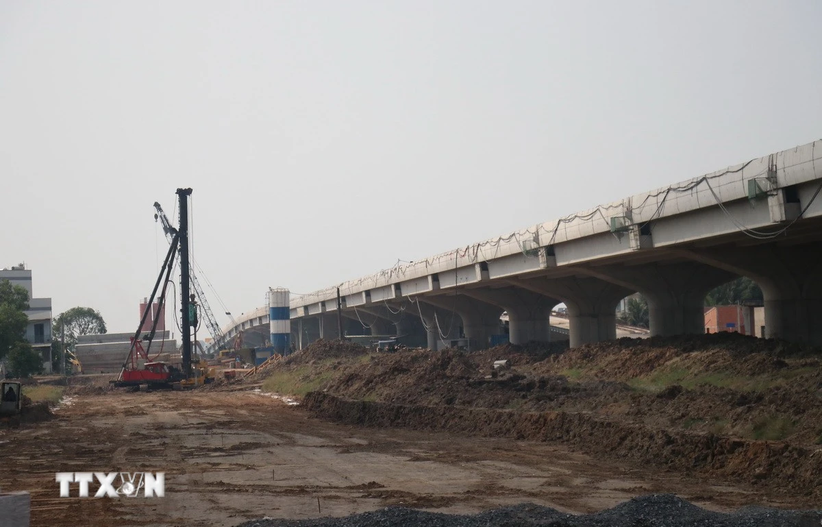 Gỡ nút thắt vật liệu, đẩy nhanh dự án Vành đai 3 Thành phố Hồ Chí Minh