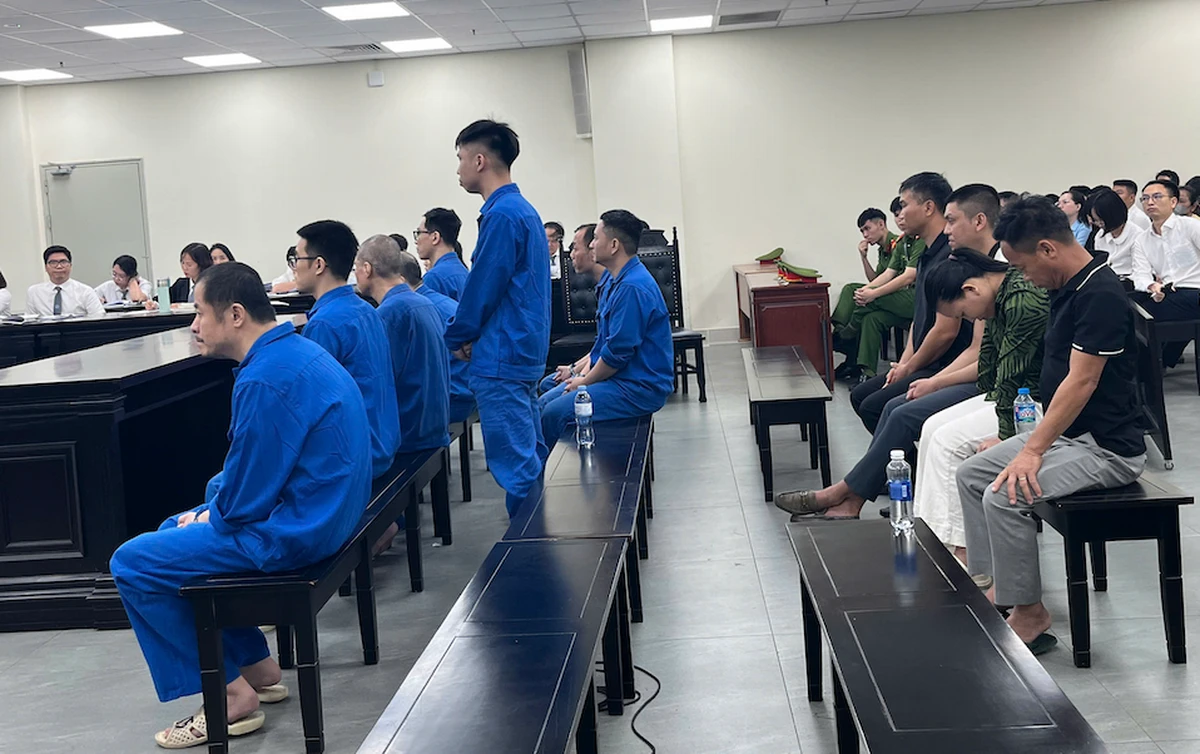 Hà Nội: Lĩnh án 30 năm tù vì lừa đảo chiếm đoạt tiền từ thị thực visa