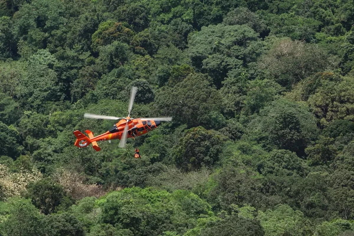 Indonesia Triển Khai Trực Thăng Tìm Kiếm 8 Người Mất Tích Tại Tỉnh West Kalimantan