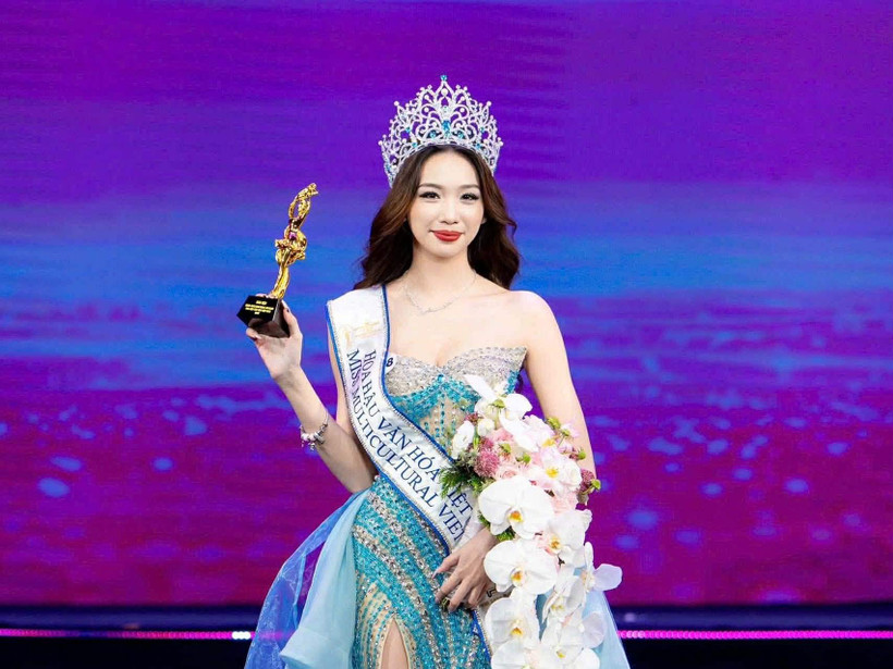 Nguyễn Trần Hà Linh đăng quang Miss Multicultural Vietnam 2026. (Ảnh: BTC)