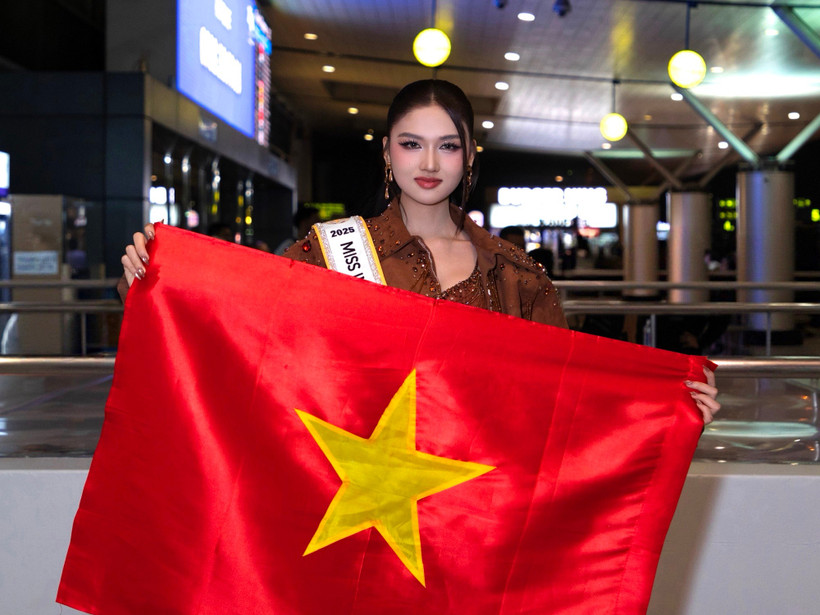 Á hậu Nguyễn Thị Thu Ngân sang Ai Cập tham dự cuộc thi Miss Intercontinental - Hoa hậu Liên lục địa lần thứ 53.