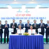Phó Thủ tướng Thường trực Phạm Gia Túc, Bộ trưởng Bộ Công Thương Lê Mạnh Hùng cùng lãnh đạo các bộ ngành, lãnh đạo Petrovietnam chứng kiến lễ ký Hợp đồng phân chia sản phẩm Lô 10/11 và Lô 10&11-1 giữa Petrovietnam và PVEP. (Ảnh: PV/Vietnam+)