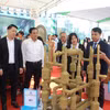 Hà Nội sẽ tập trung vào nhóm nhiệm vụ và giải pháp hỗ trợ doanh nghiệp nhỏ và vừa chuyển đổi và tăng trưởng xanh, phát triển bền vững theo các mô hình kinh tế tuần hoàn. (Ảnh: TTXVN)