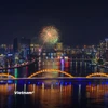 Toàn cảnh ven sông Hàn, thành phố Đà Nẵng khu vực trung tâm cầu Rồng. (Ảnh: Thanh Phong/Vietnam+)