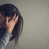 Vì sao nhiều người không thể vượt qua nỗi đau mất người thân?