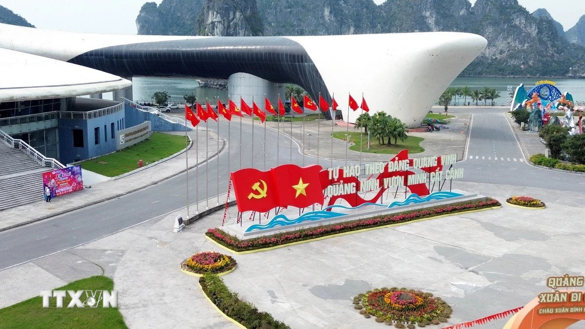 Quảng Ninh và Thái Nguyên rực rỡ cờ hoa chào đón ngày hội lớn sắp tới