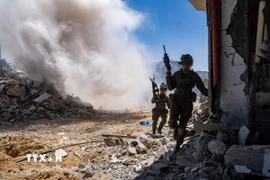 Binh sỹ Israel trong chiến dịch quân sự tại Dải Gaza. (Ảnh: THX/TTXVN)