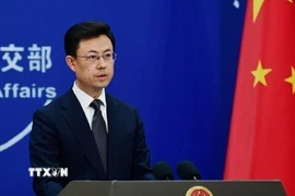Người phát ngôn Bộ Ngoại giao Trung Quốc Quách Gia Côn phát biểu tại cuộc họp báo ở Bắc Kinh. (Ảnh: IRNA/TTXVN)