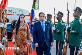 Lễ tiễn Thủ tướng Phạm Minh Chính và Phu nhân kết thúc chuyến tham dự Hội nghị Thượng đỉnh G20 tại Nam Phi. (Ảnh: Dương Giang/TTXVN)