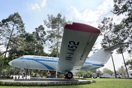 Máy bay Yak-40 VNA452 được gìn giữ như một “nhân chứng sống” của lịch sử hàng không và Cách mạng Việt Nam. (Ảnh: Thanh Sang/TTXVN)