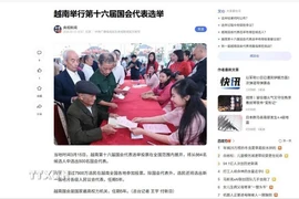 Trang mạng Đài truyền hình Trung ương Trung Quốc (CCTV) đưa tin ngày 15/3, cử tri trên khắp Việt Nam đã đi bỏ phiếu bầu đại biểu Quốc hội khóa XVI. (Ảnh: TTXVN phát)