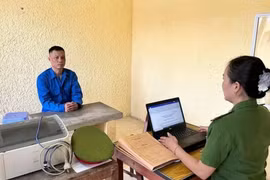 Bị can Phạm Bách Hùng tại Cơ quan điều tra. (Nguồn: VKS)