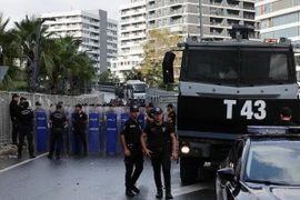 Cảnh sát chặn đường ở Istanbul, Thổ Nhĩ Kỳ, ngày 8/9/2025. (Nguồn: Reuters)