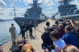 (Nguồn: US Naval Forces Europe)