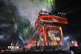 Các tiết mục nghệ thuật tại chương trình. (Ảnh: Khánh Hòa/TTXVN)