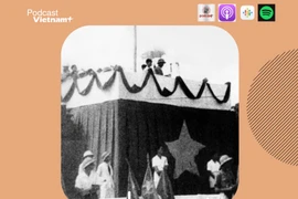 Chủ tịch Hồ Chí Minh đọc Tuyên ngôn Độc lập, khai sinh nước Việt Nam Dân chủ Cộng hòa, ngày 2/9/1945, tại Quảng trường Ba Đình, Hà Nội. (Ảnh: Tư liệu TTXVN)